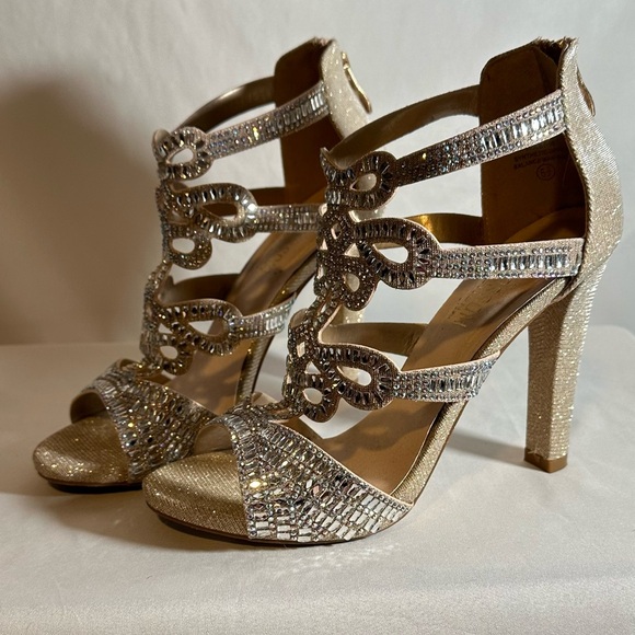 Gorgeous Gold Blinged Heels 👠 - Picture 4 of 6